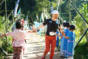 BIB: 235
                            <button type="button" onclick="openModal(19041853)" class="btn btn-primary btn-sm float-right btn-popup" data-toggle="modal" data-target=".modal-high-quality">
                        <i class="fas fa-shopping-cart"></i> Add to Cart
                    </button>
                                            <button type="button" onclick="isThisMe(19041853, true)" class="btn btn-success btn-sm float-right btn-popup btn-isme hidden" data-toggle="tooltip" data-placement="bottom" title="นี่คือรูปของคุณใช่ไหม คลิกที่นี่เพื่อเอาเข้าอัลบั้ม">
                        <i class="fas fa-plus"></i> Add to album
                    </button>
                    <button type="button" onclick="isThisMe(19041853, false)" class="btn btn-warning btn-sm float-right btn-popup btn-isnotme hidden">
                        <i class="fas fa-ban"></i> Remove from album
                    </button>